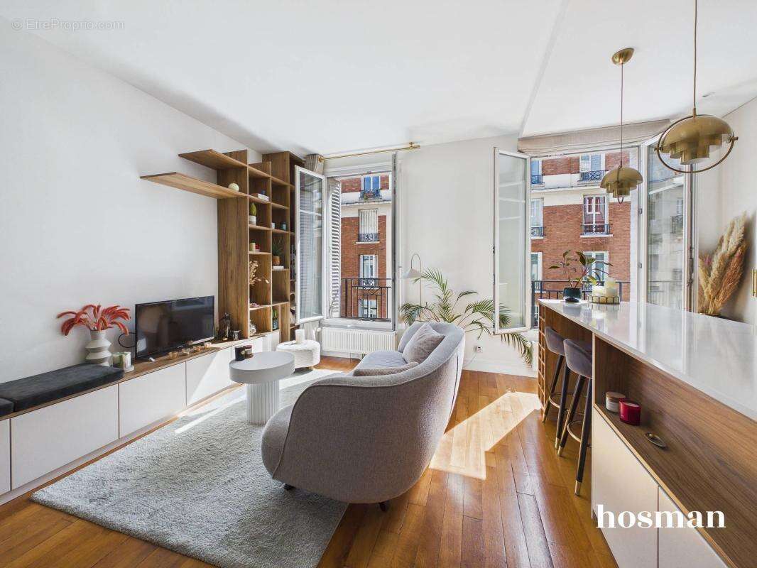 Appartement à PARIS-15E