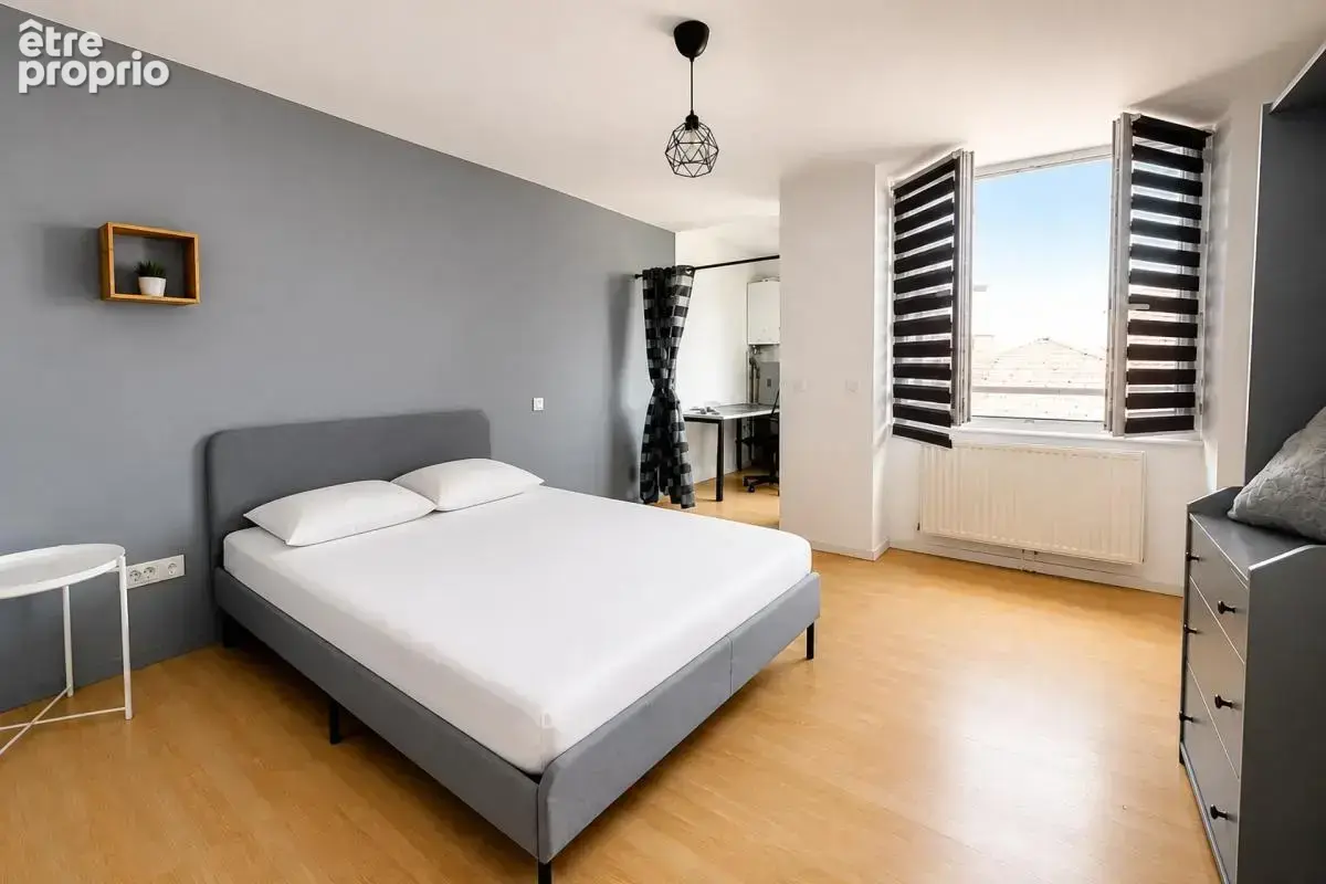 Appartement de 4 pièces de 107 m² à Saint-Étienne - photo 8