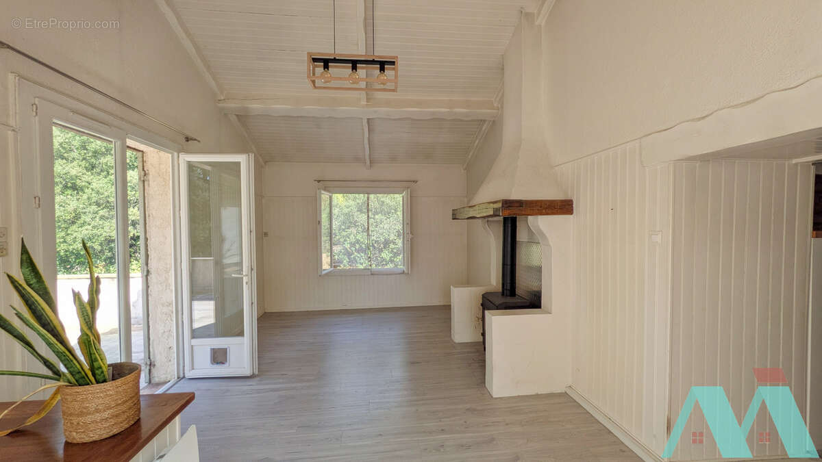 Mas provençal 3 pièces 80m2 avec 1ha en campagne - photo 8