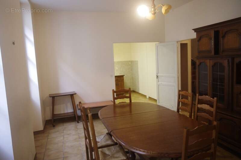 Gondrin, maison en pierre  avec cour comprenant deux logements de 5 et 6 pieces - photo 11