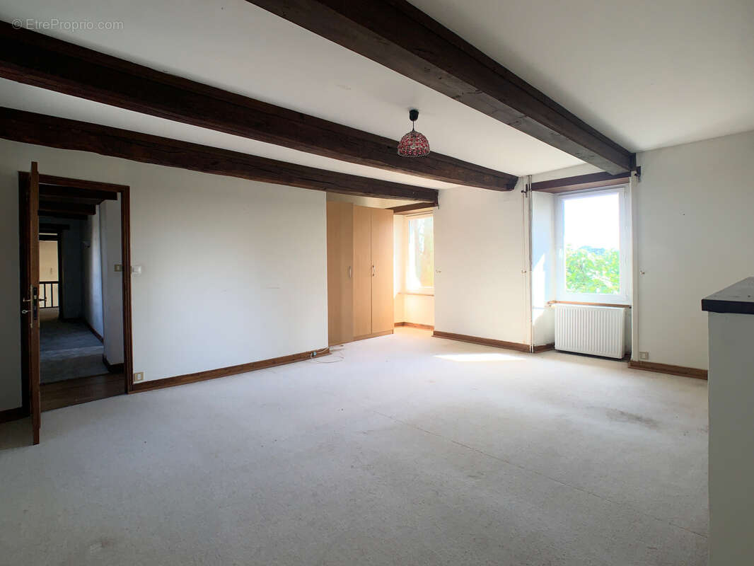 Maison à SAINT-SAUVEUR-LA-POMMERAYE