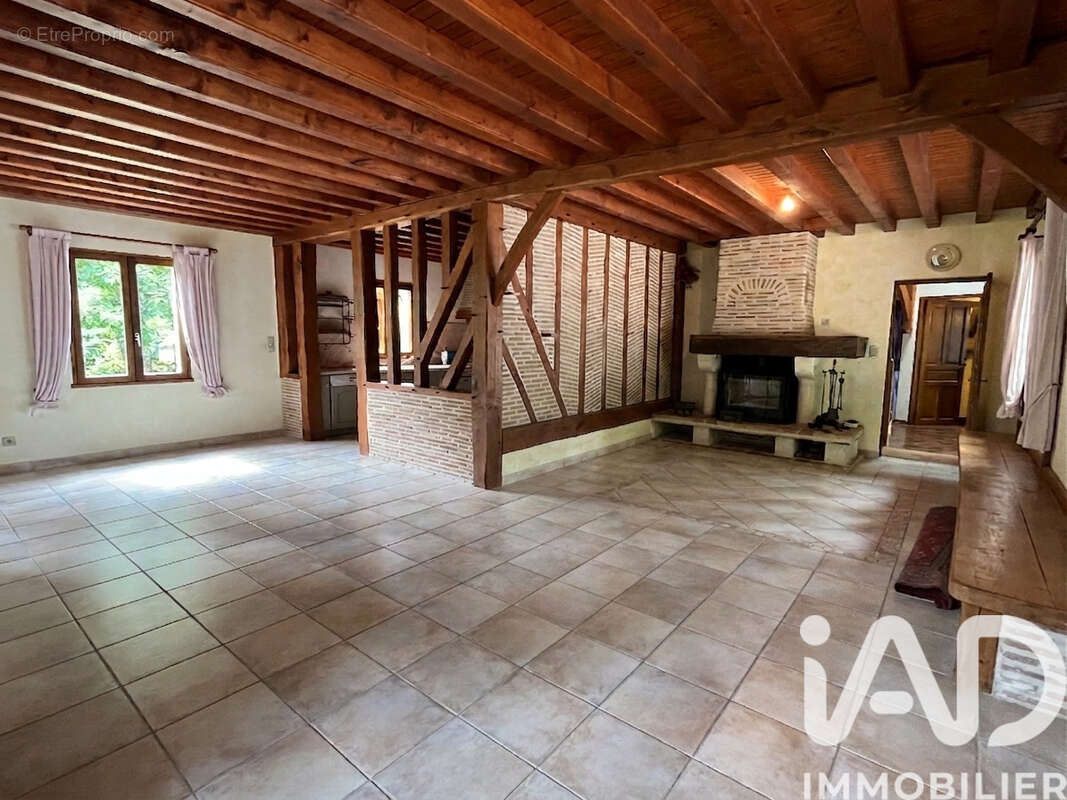 Photo 2 - Maison à HOUEILLES
