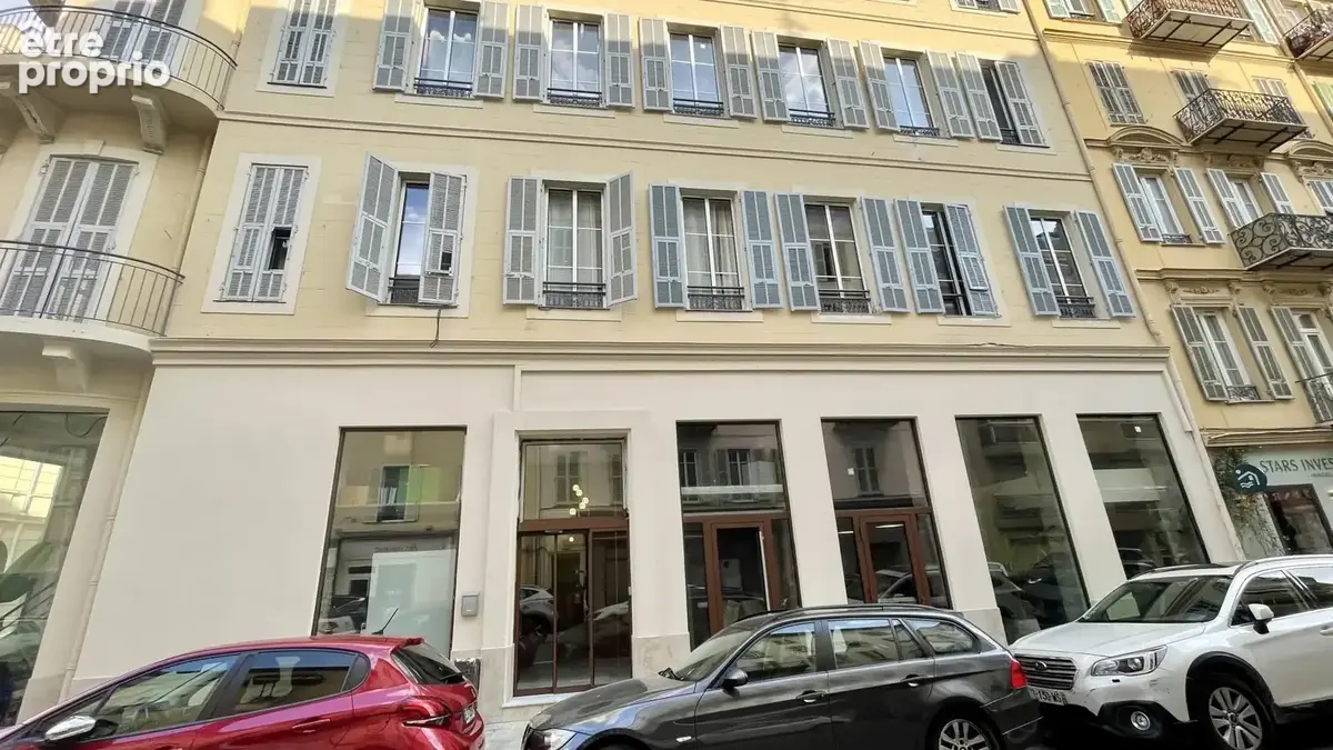 Nice-Centre Ville 2 pièces à usage commercial d'hôtel meublé - photo 15