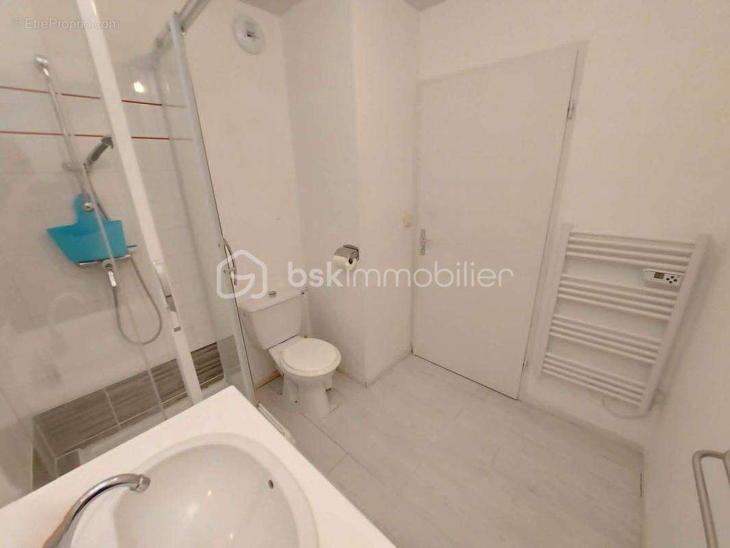RARE À ROUEN SAINT-GERVAIS – Studio clé en main avec parking, gardien et vue panoramique ! - photo 5