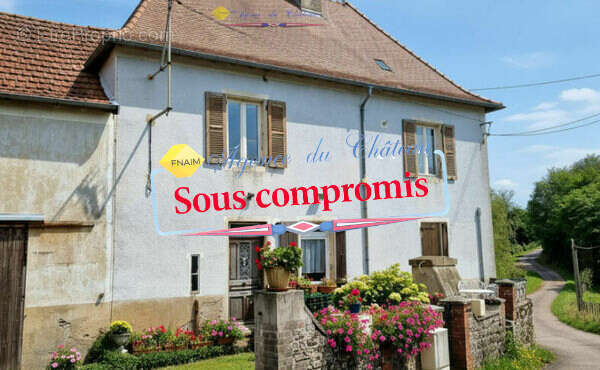 Maison à LA CLAYETTE