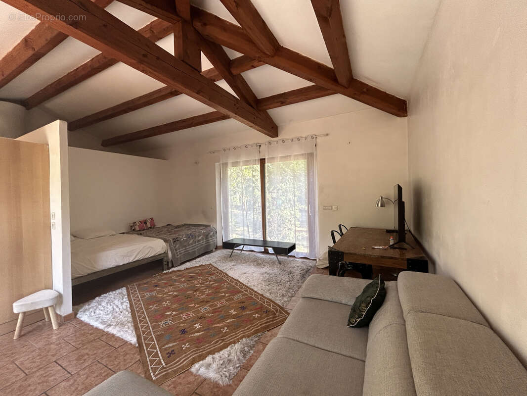 Maison à SAINT-VINCENT-DE-BARBEYRARGUES