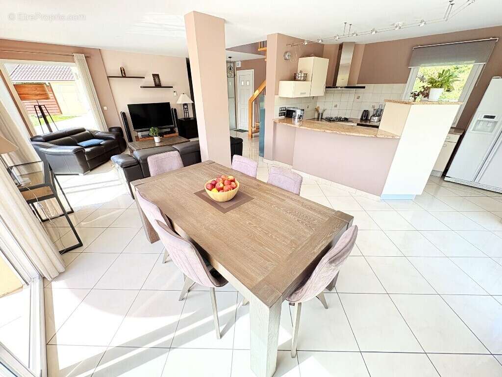 Maison à POISY