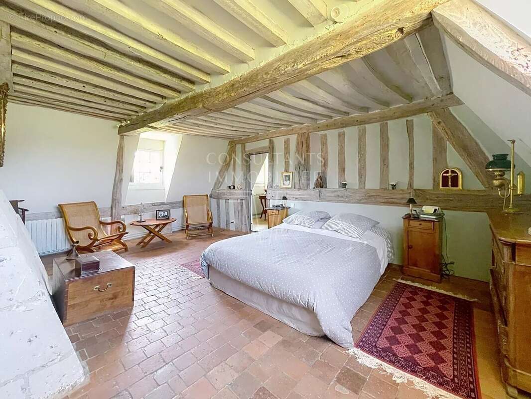 Maison à PONT-L'EVEQUE