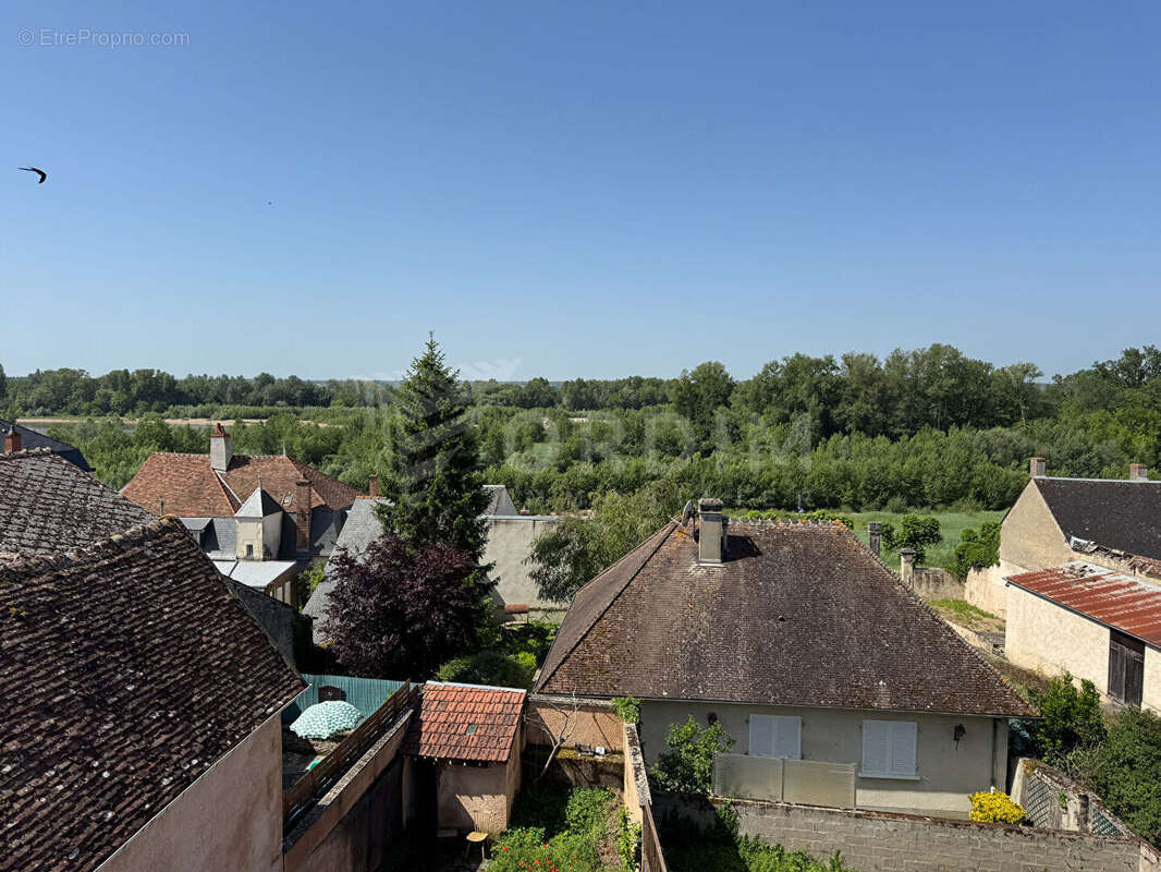 Appartement à POUILLY-SUR-LOIRE