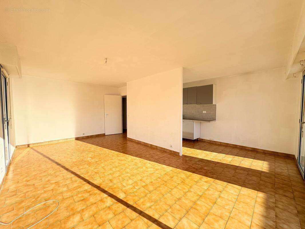 Appartement à LE CANNET