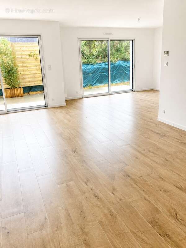 Maison de plain-pied de 102 m² LANNILIS (29) - photo 8