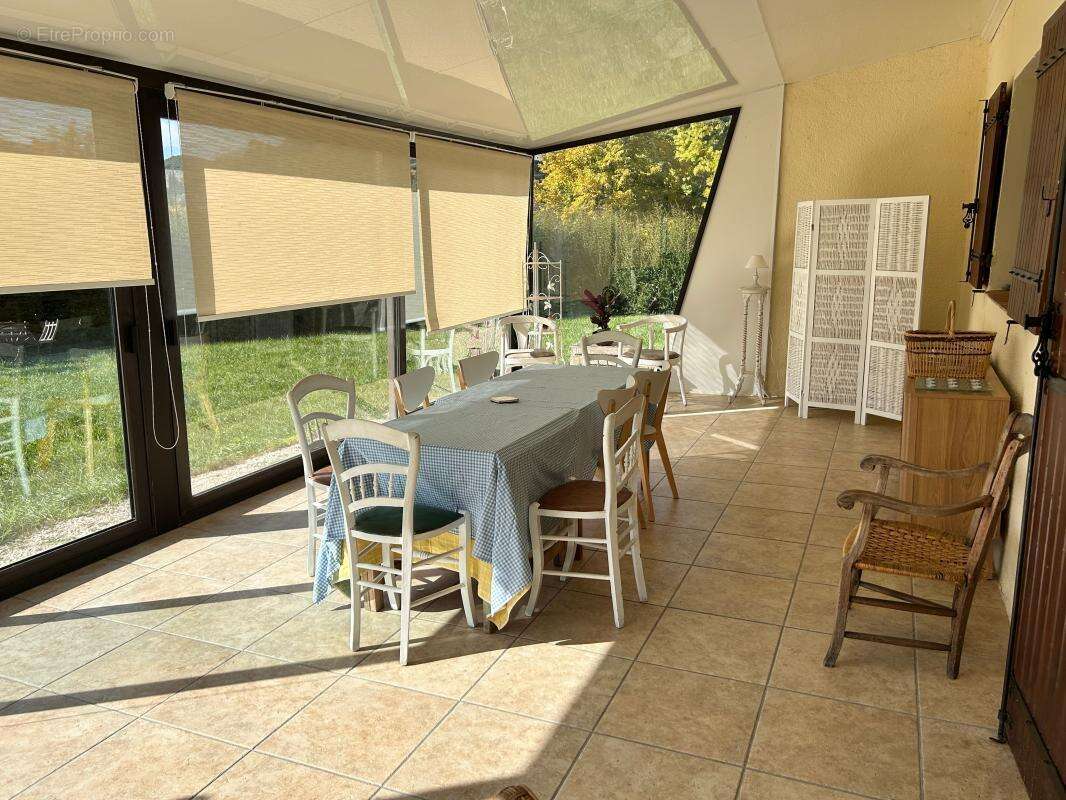 Maison à MONTBRUN-LES-BAINS