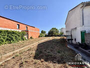 Terrain à COURNONTERRAL