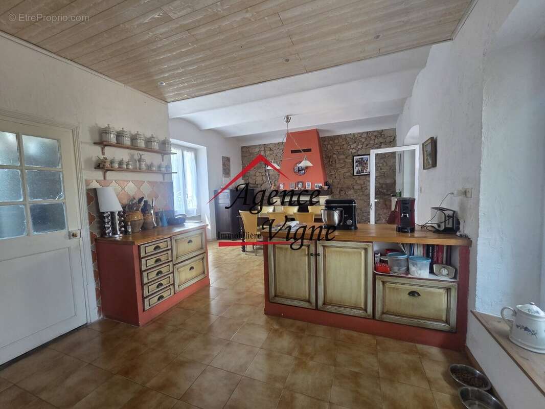 Maison de caractère avec jardin - photo 3