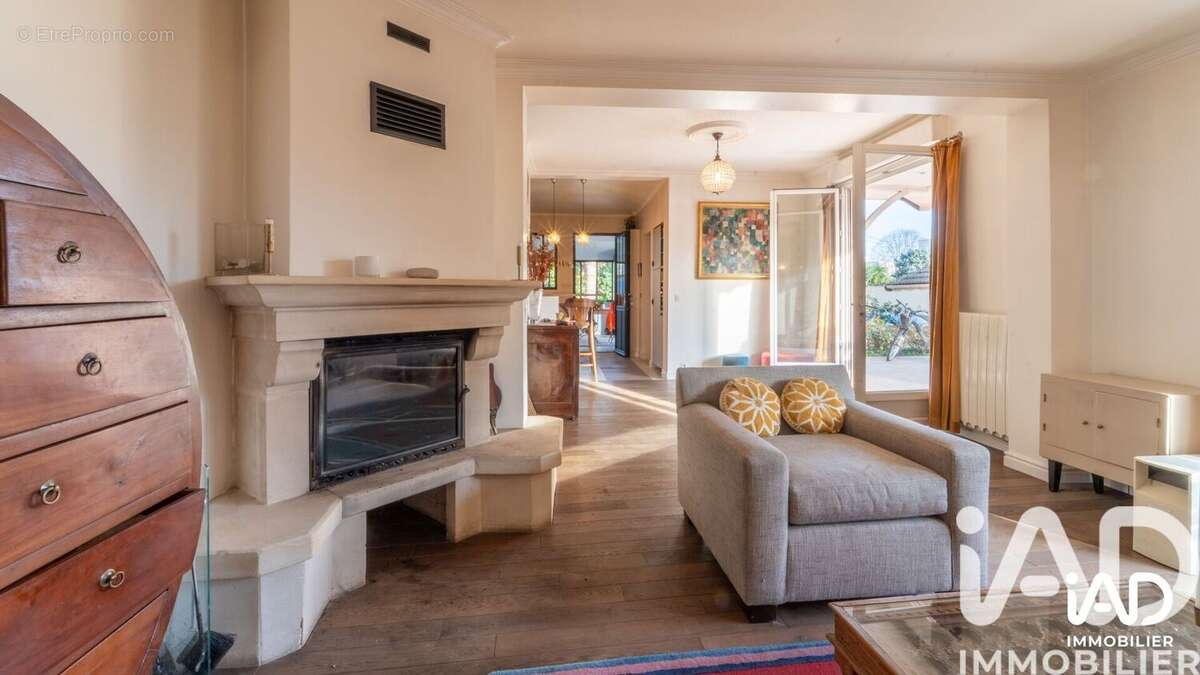 Photo 2 - Maison à NEUILLY-PLAISANCE