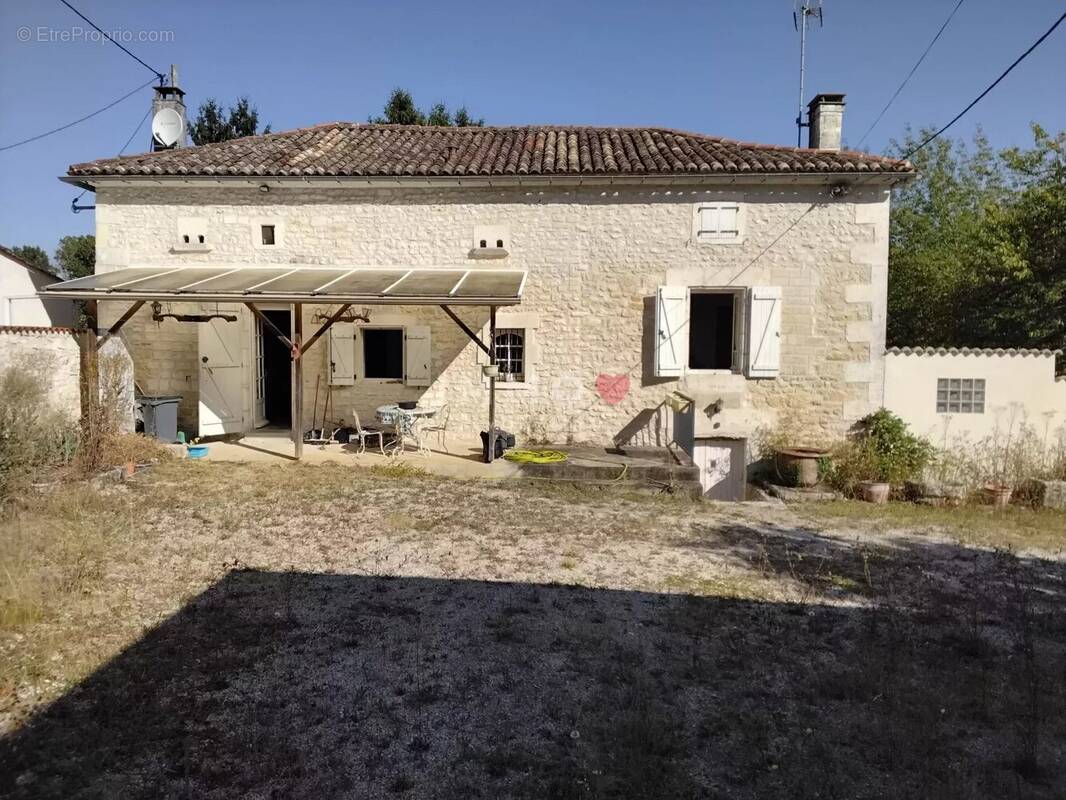 Maison à TORSAC