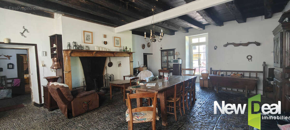 Maison à SAINTE-FEREOLE