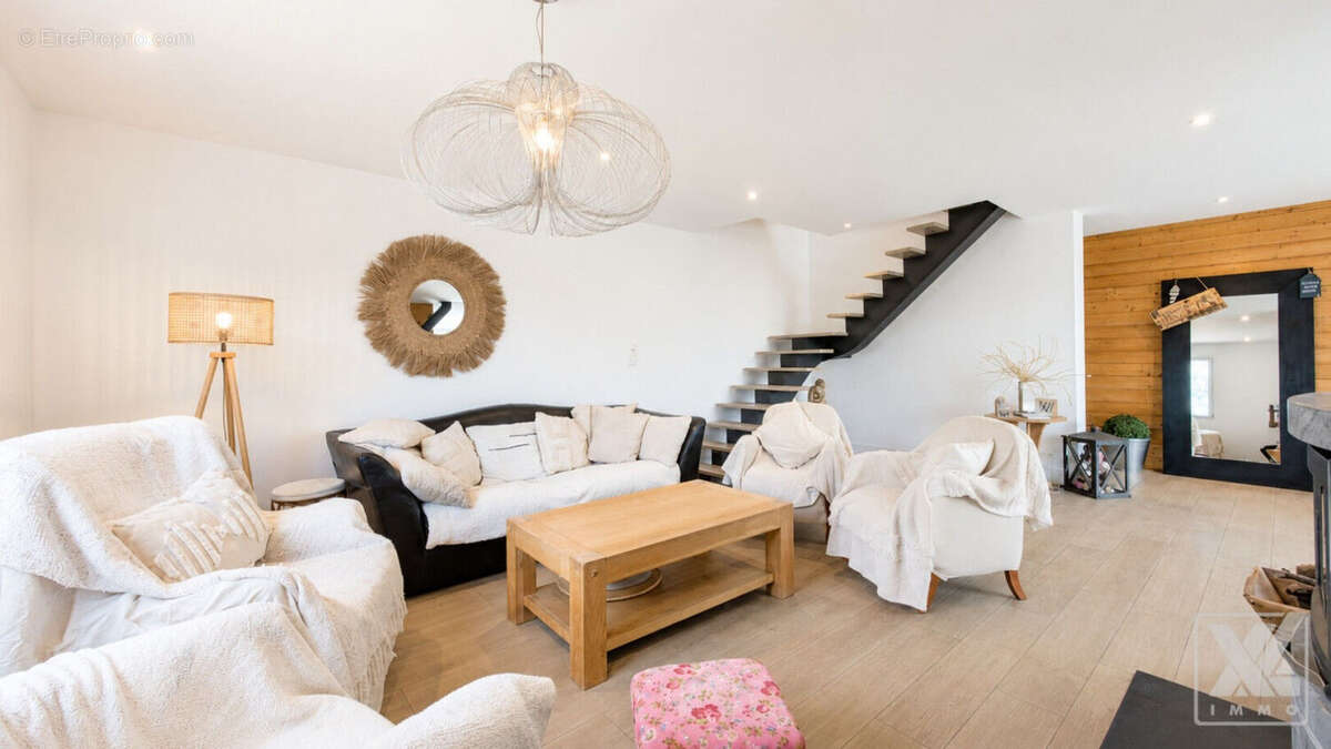 Maison 193 m² à Briancon  - photo 3