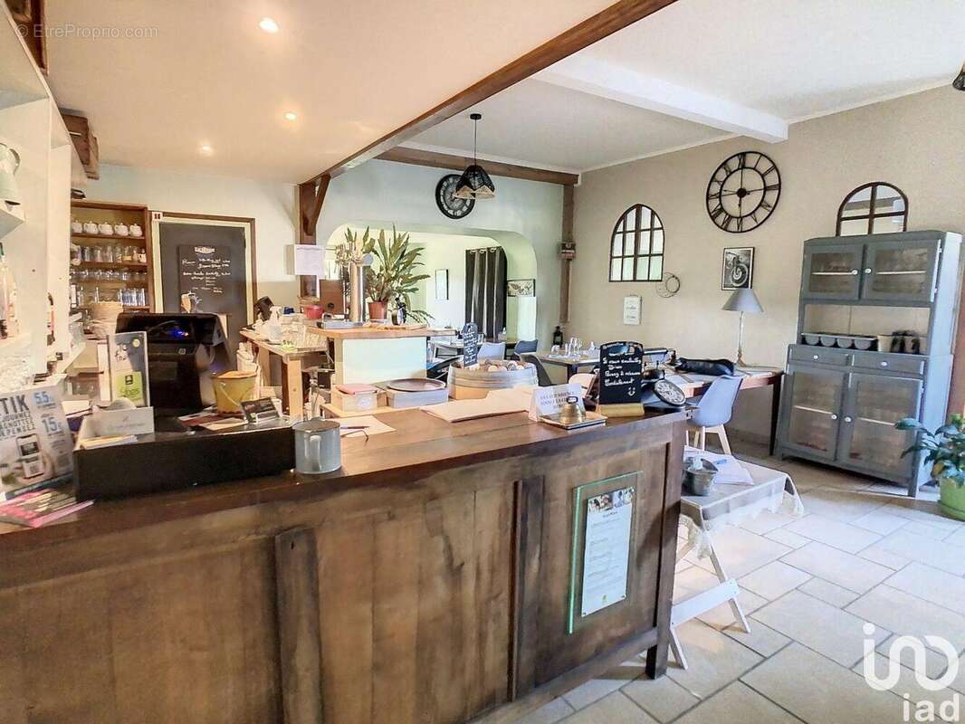 Photo 3 - Commerce à SAINT-GENIES