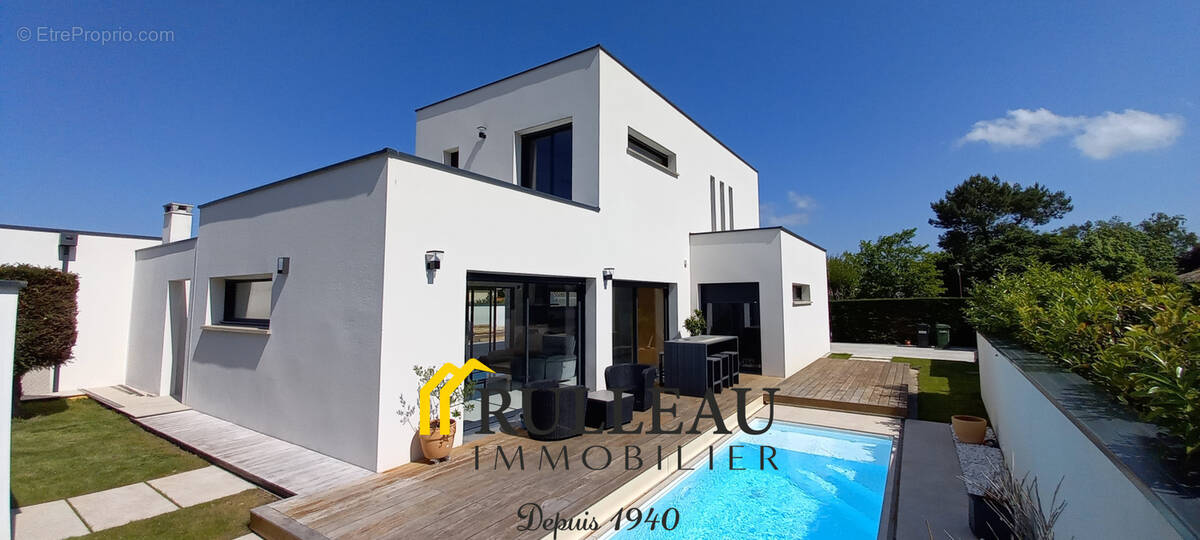 Maison à ARTIGUES-PRES-BORDEAUX