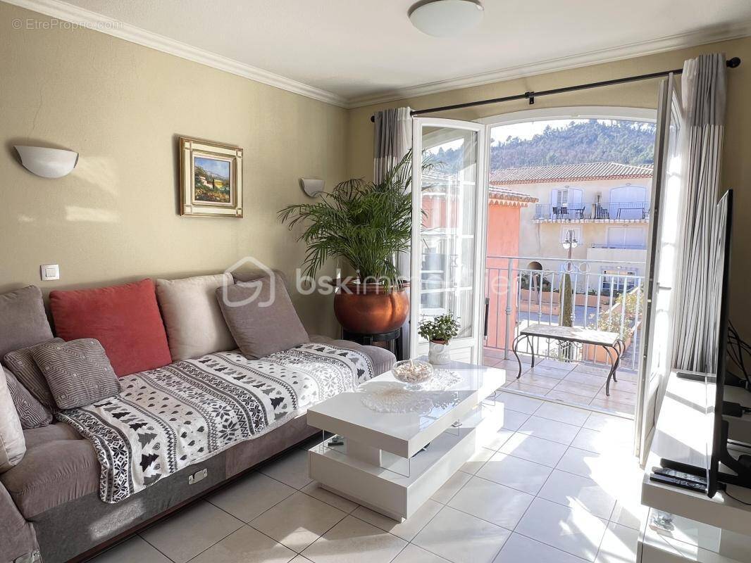 Appartement à CALLIAN