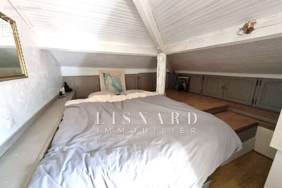 Appartement à VALLAURIS