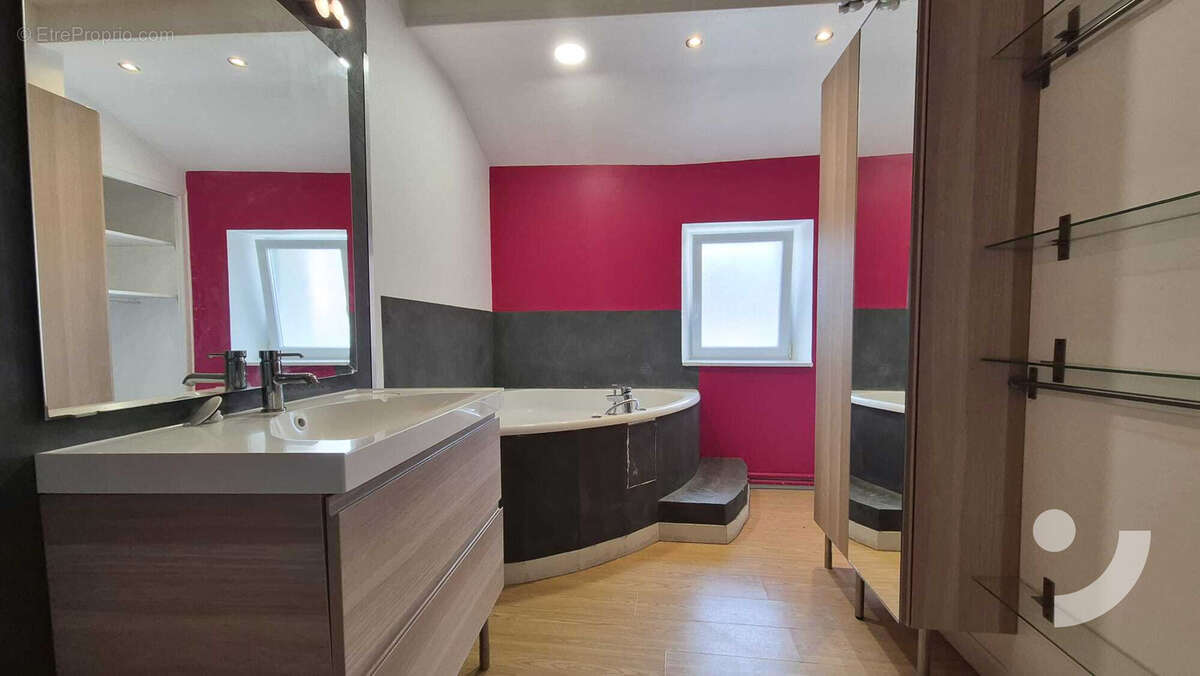 Maison 130 m2 avec 3 chambres, extérieur et garage à Romery - photo 12