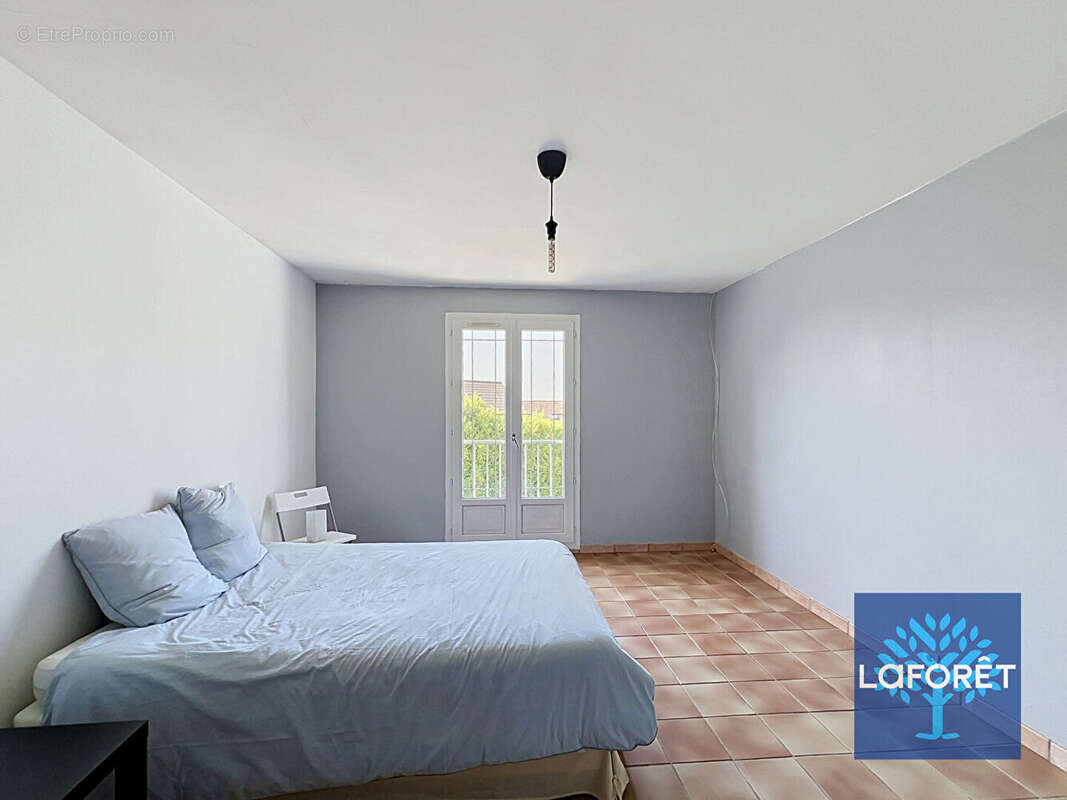 Maison LA FERTE ALAIS - 7 pièce(s) - 4 chambre(s) - terrain 699 m² environ - photo 12