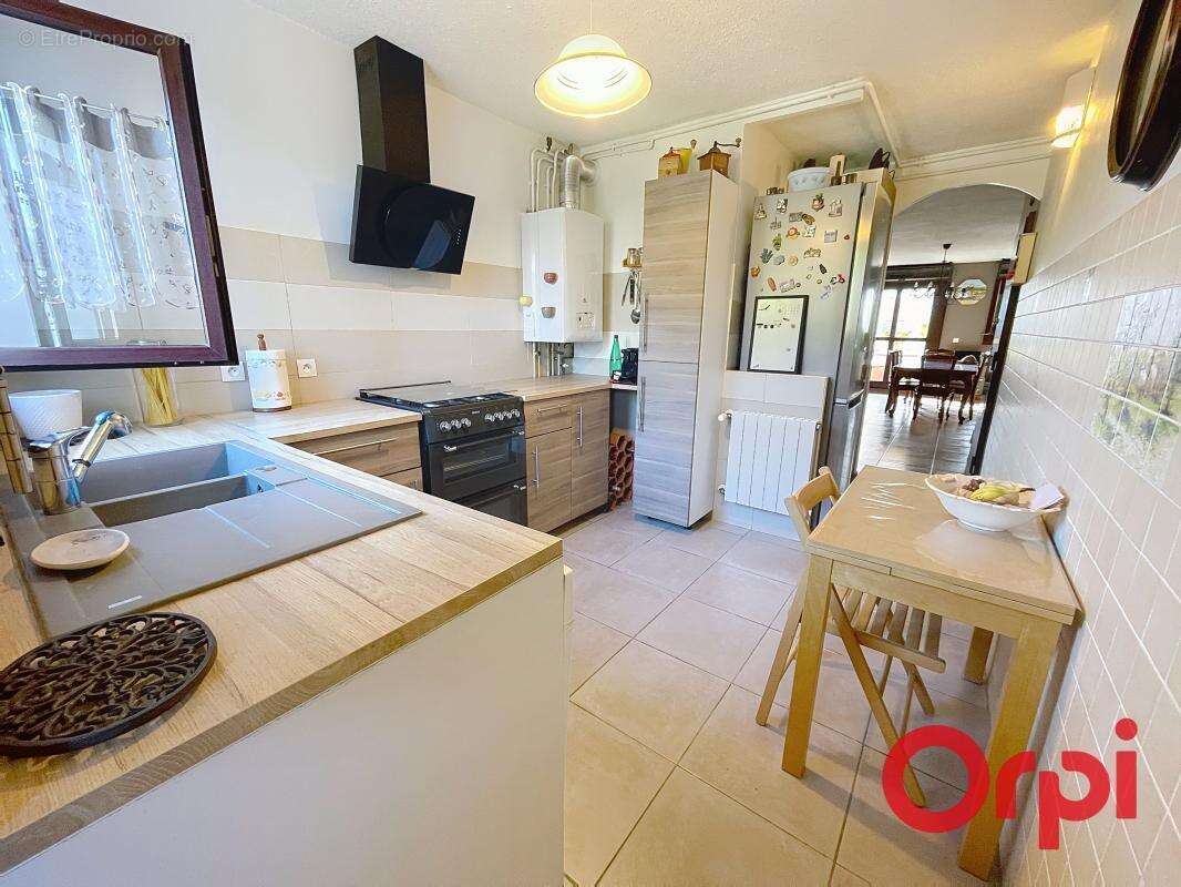 Appartement à MARSEILLE-11E