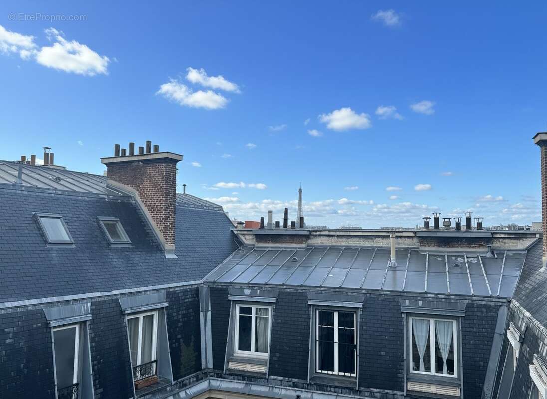 Appartement à PARIS-8E