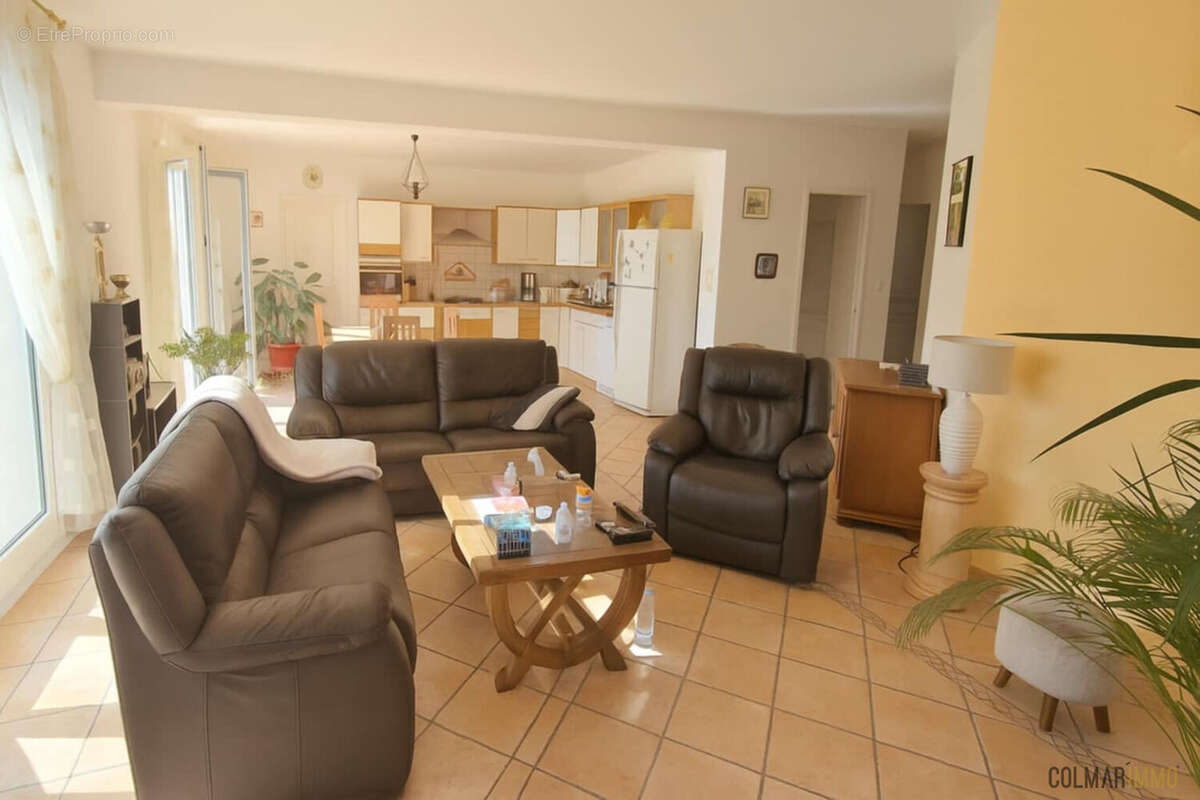 Commerce à HORBOURG-WIHR