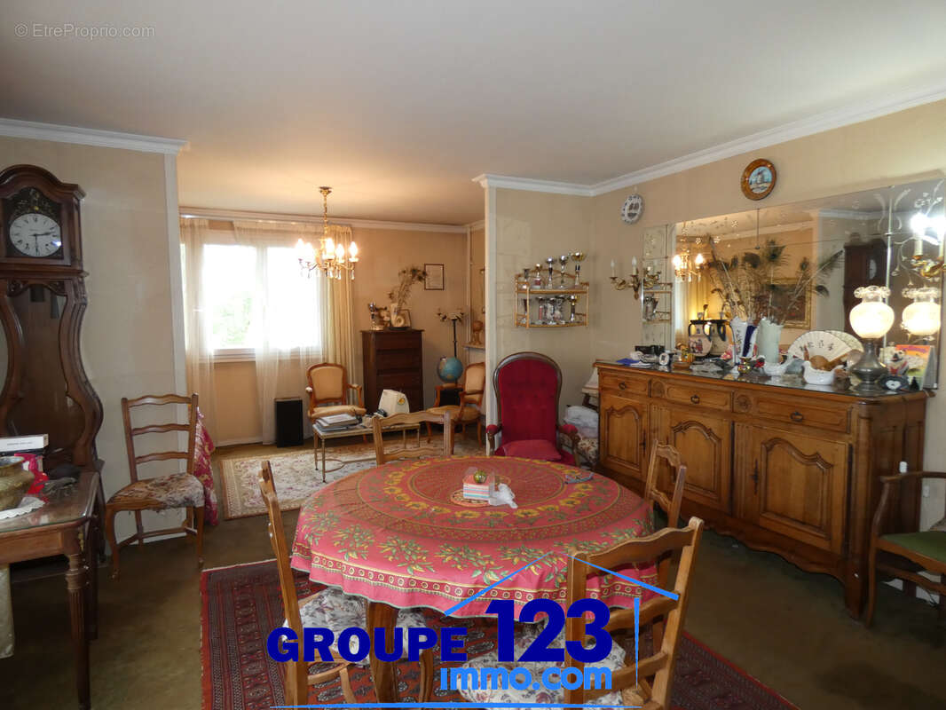 Appartement à MIGENNES