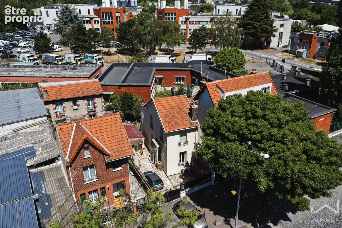 Maison à LA COURNEUVE
