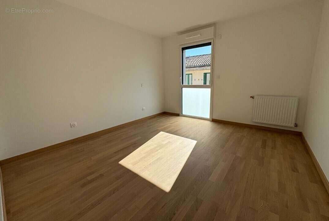 Appartement T4 + Terrasse - Quartier Saint Cyprien - photo 8
