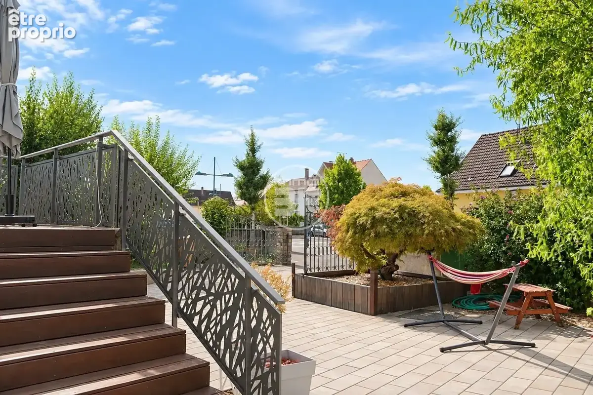 Maison 6 pièces 160 m² à vendre à Village-Neuf (68128) - photo 4