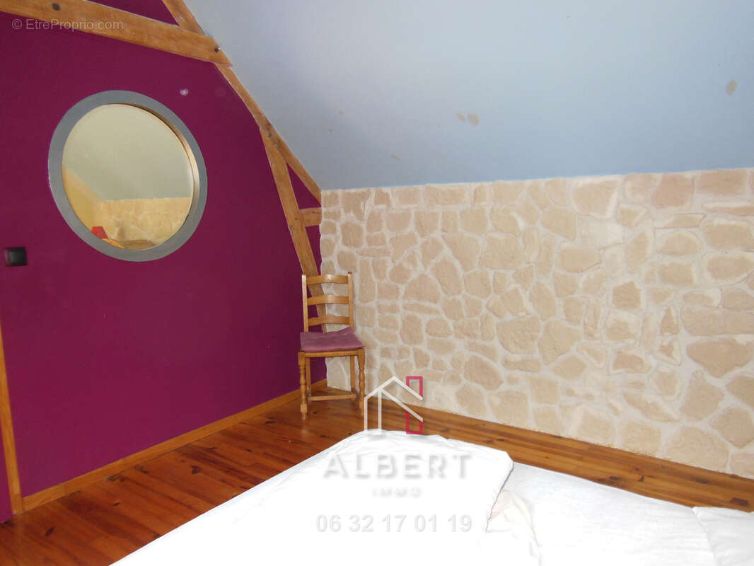 Maison à CHENEHUTTE-TREVES-CUNAULT