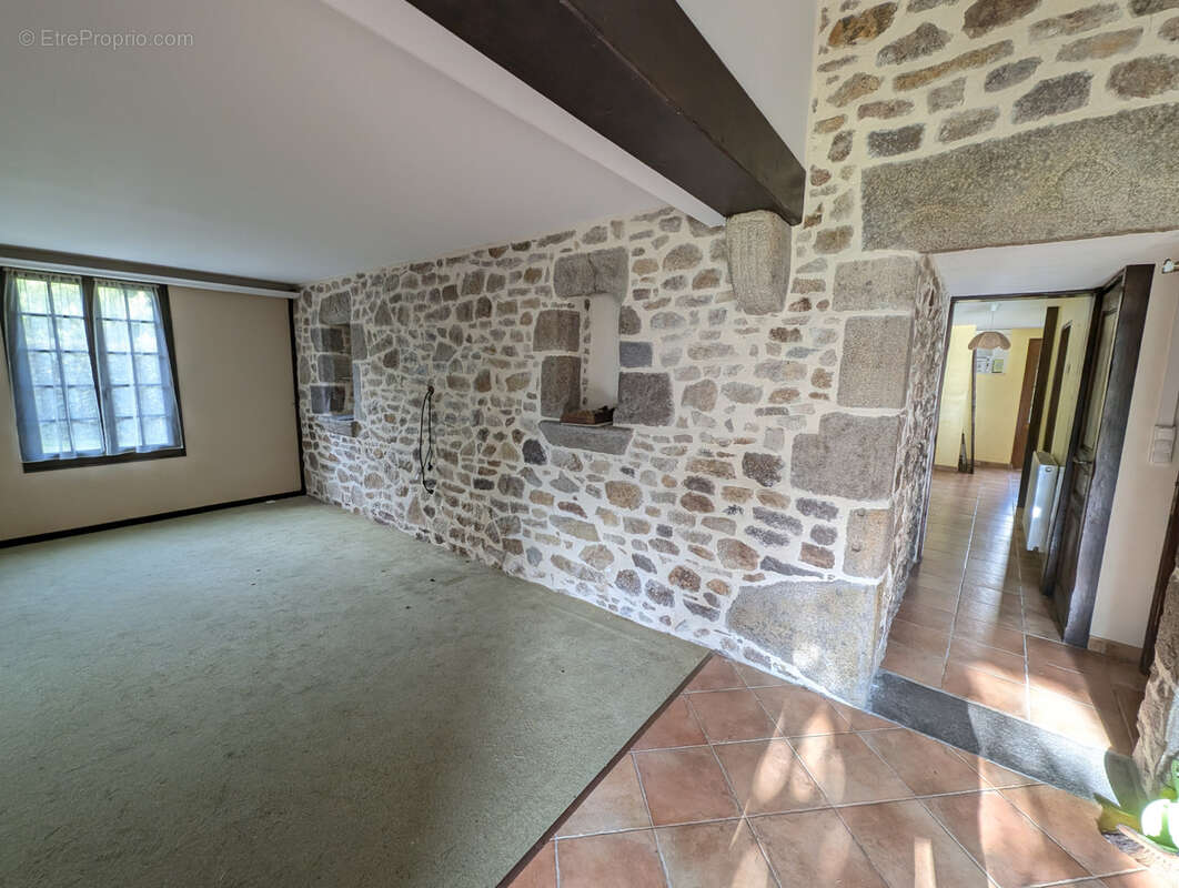 Maison à SAINT-AUBIN-DES-PREAUX