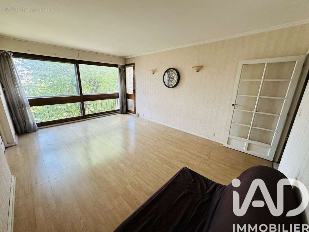 Photo 2 - Appartement à RIS-ORANGIS