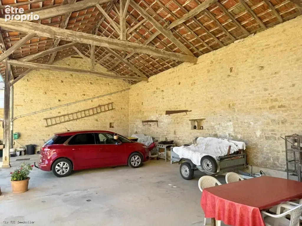 Maison En Pierre Rénovée Avec 4 Chambres - photo 19