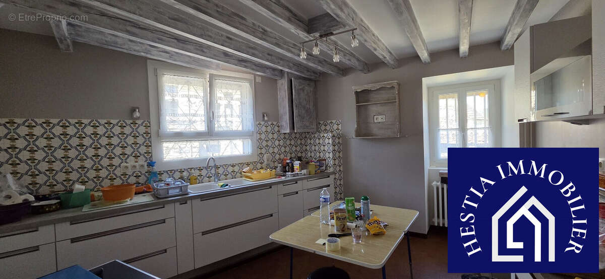 Maison 210 m² à Saint-Remy  - photo 3