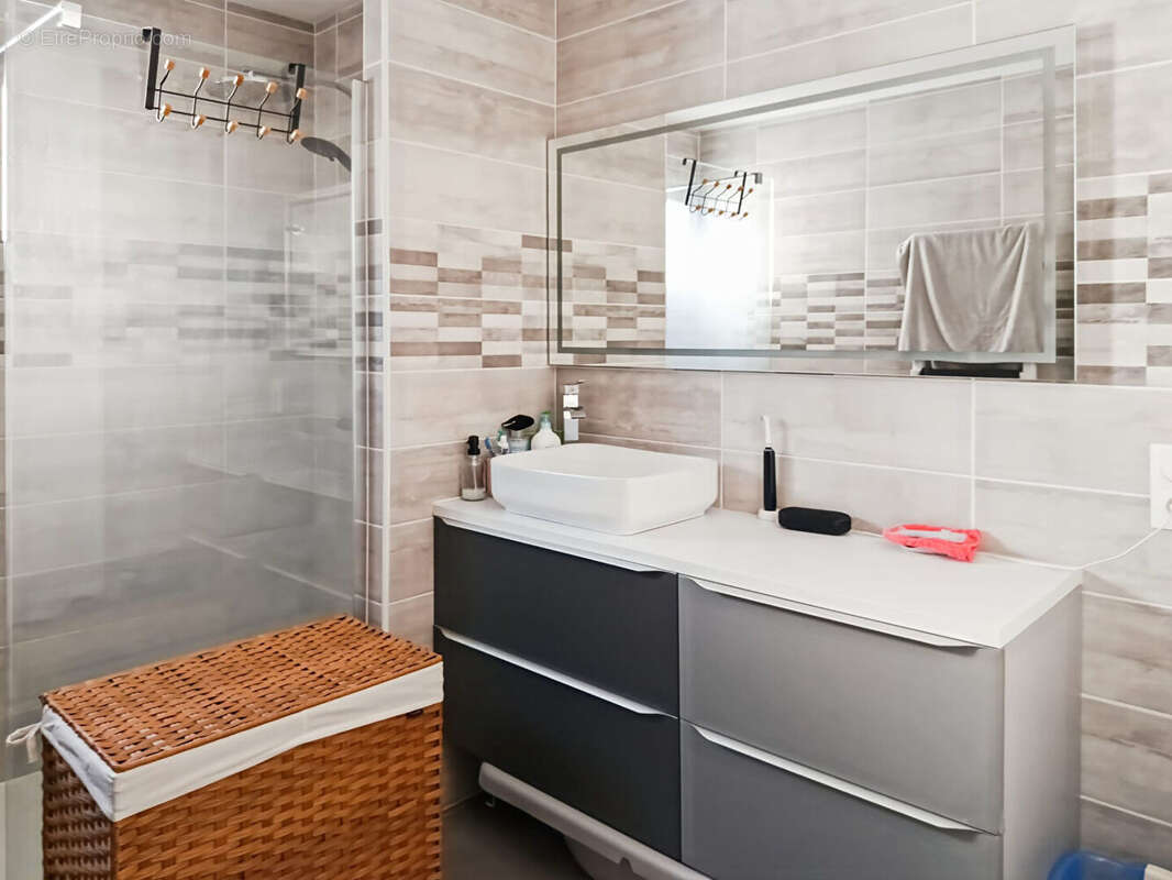 Appartement neuf 3 pièces avec terrain et garage - Réf 16620 - photo 4
