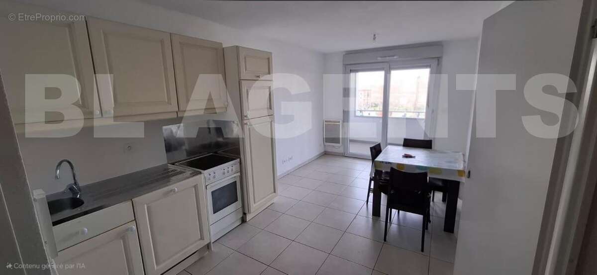 IMG-20251128-WA0000 - Appartement à MARSEILLE-3E