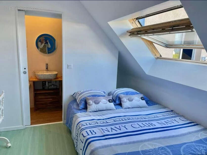 Ensemble immobilier d'exception à étel ! résidence principale & gîtes ! piscine !dpe b - photo 2