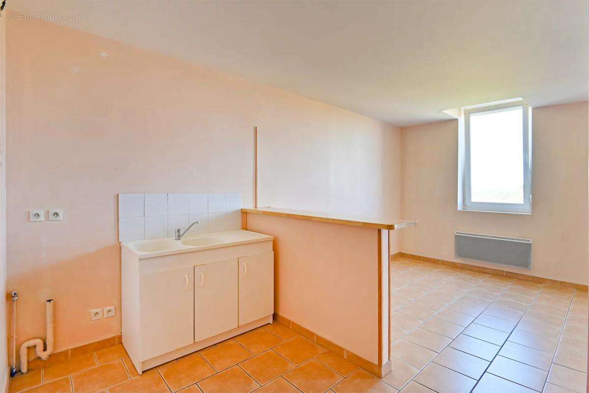 Appartement de 5 pièces de 98 m² à Ruoms - photo 6