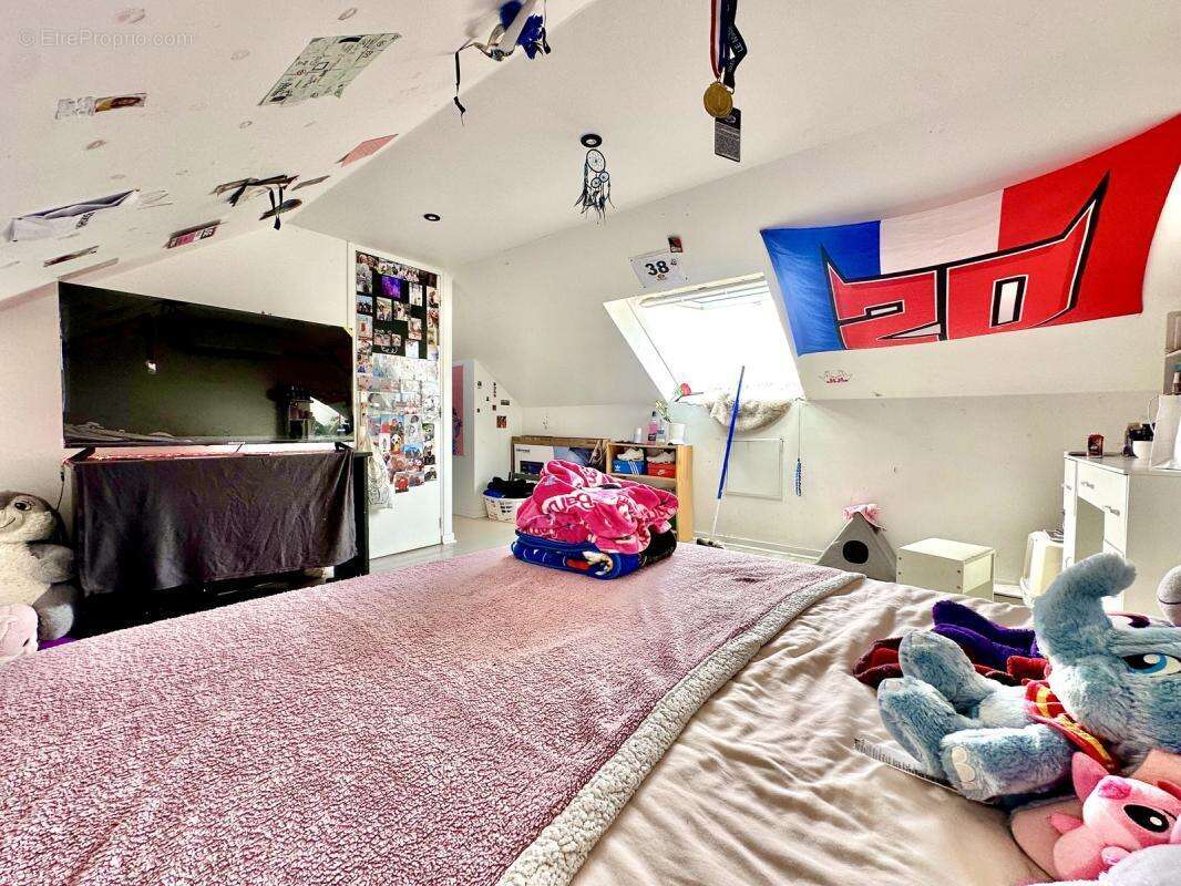 Maison à VILLENEUVE-LES-BORDES