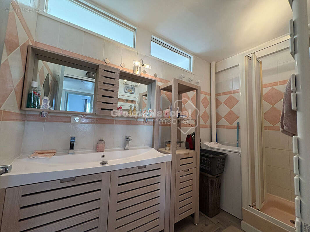 Appartement à SAUSSET-LES-PINS