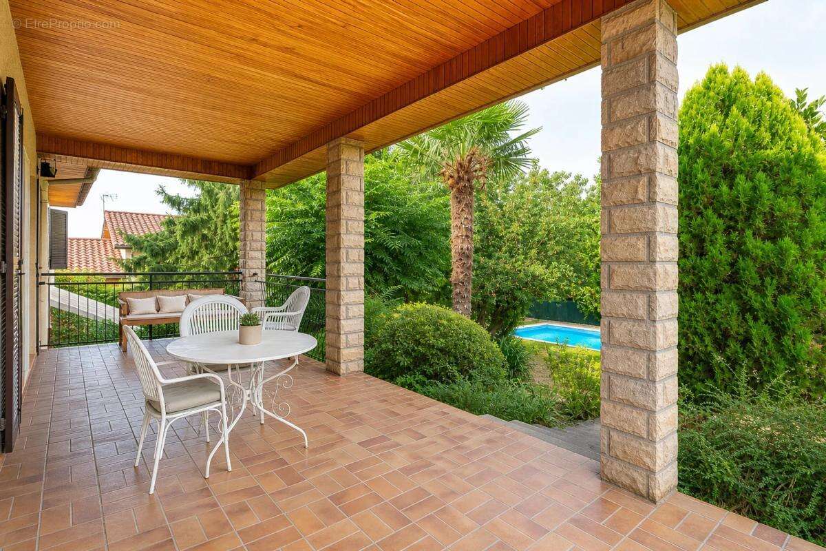 Maison de 7 pièces de 275 m² à Mions - photo 16