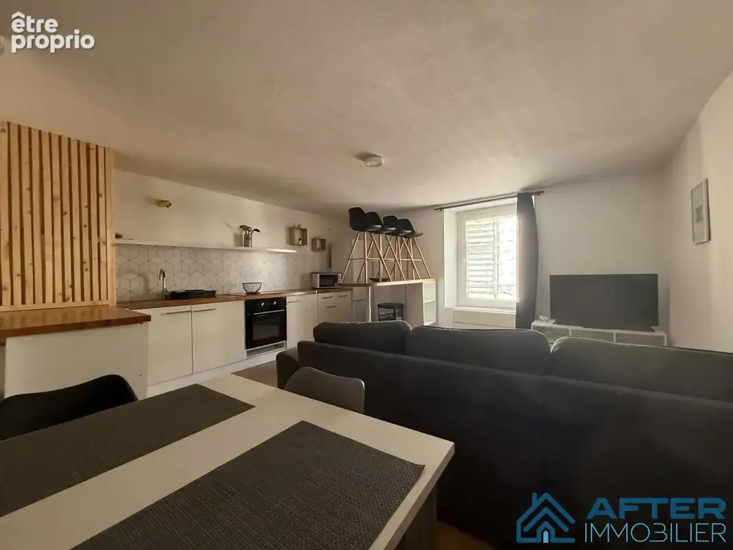 Appartement à ROSIERES-AUX-SALINES