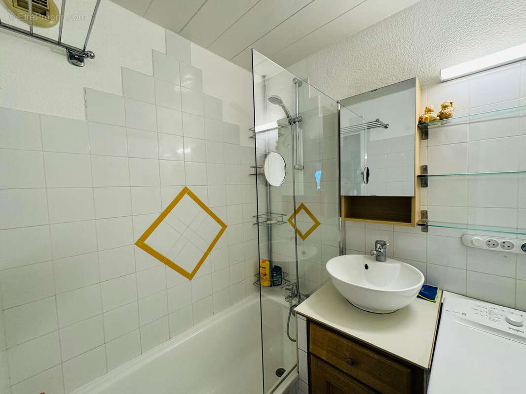 Appartement à COGOLIN