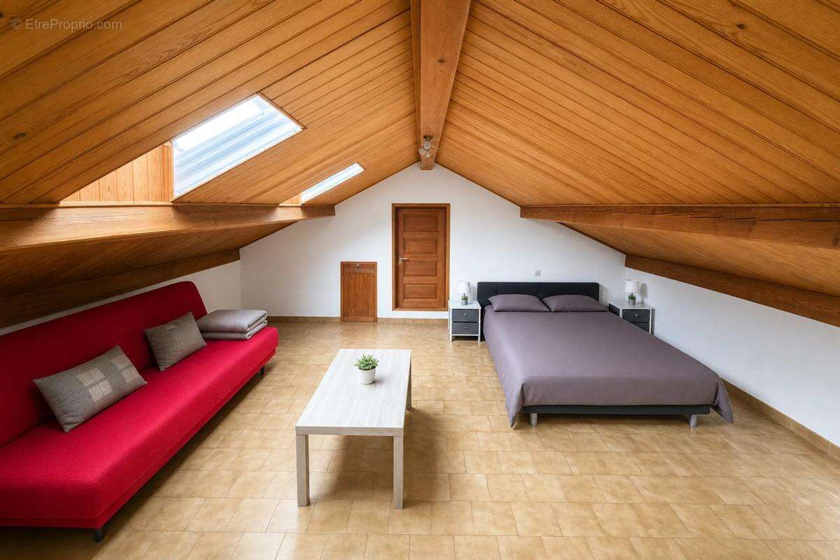 Maison à LES SALLES-DU-GARDON